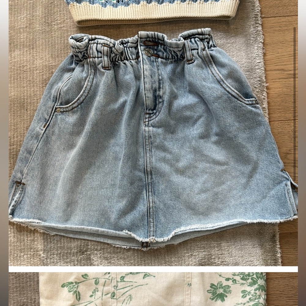 Zara Girls Denim Skirt plus 3 tops - Picture 3 of 13